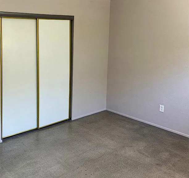 Bedroom Three. Size: 13-1/2 feet x 10-1/3 feet.
Note: new ceiling fan/light