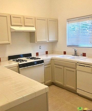 5th image of 13325 Quinta Way