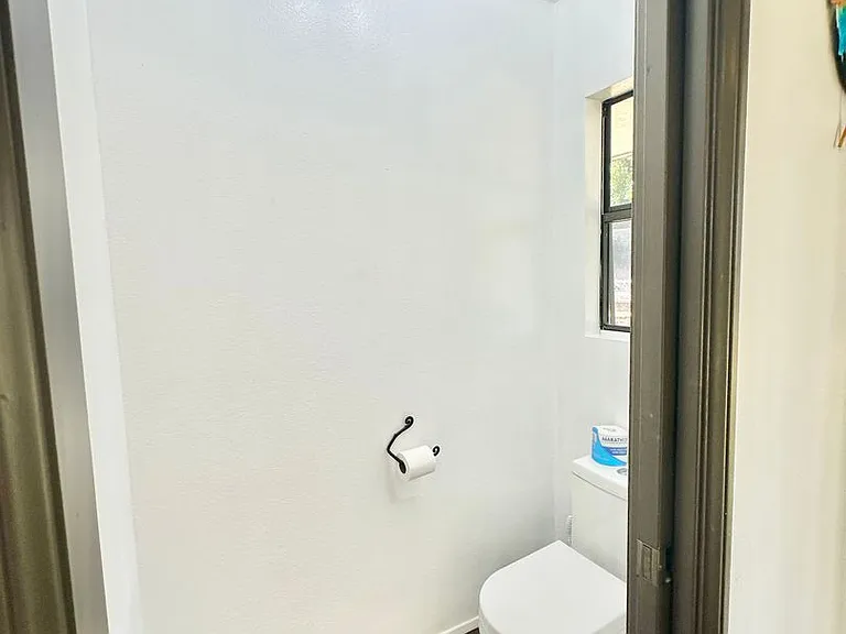 1650 Winterwarm Dr — Photo 36
