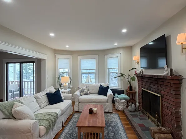 134-136 Train St #2, Dorchester, MA 02122