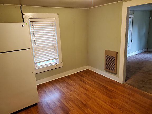 4th image of 510 E Academy Ave