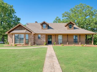 3893 Fm 906 E, Powderly, TX 75473