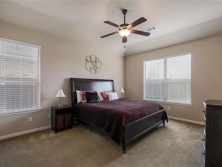 124 Navigator Dr — Photo 14