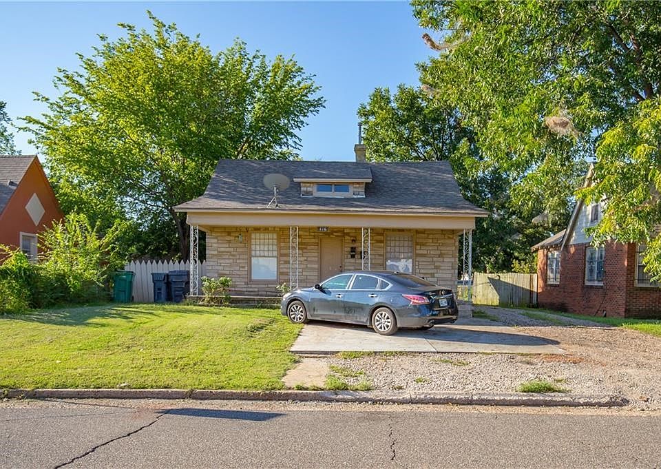 1st image of 416 SW 31st St