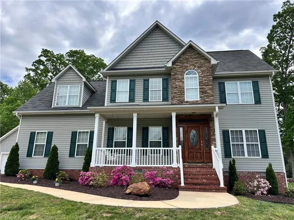 8520 Springbirch Ter, Stokesdale, NC 27357