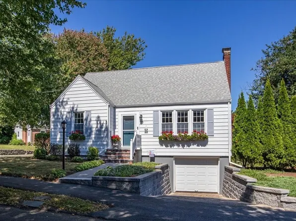 23 Samoset Rd, Dedham, MA 02026