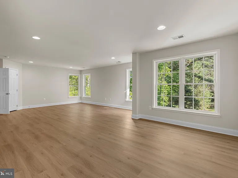 9724 Centennial Meadows Ln — Photo 16