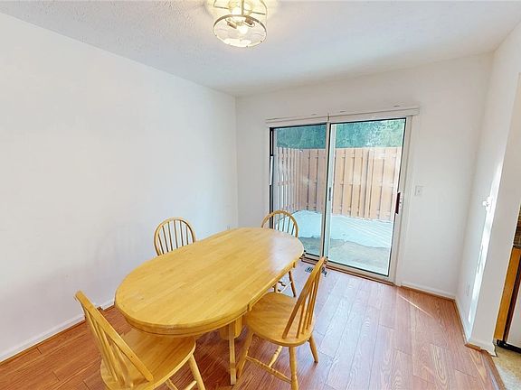 5th image of 936 Bristol Ln #49