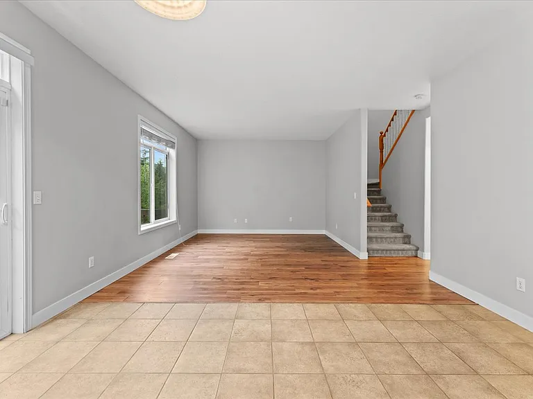 315 S 34th Pl — Photo 20