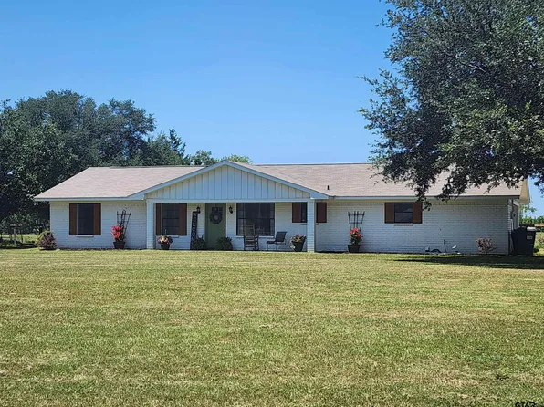 1124 County Road 4110, Pittsburg, TX 75686