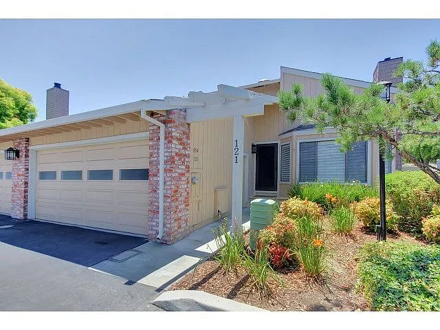 854 Minnesota Ave Unit 121 photo 1