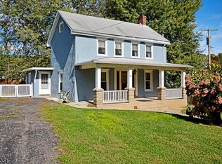 10 Stewartsville Rd, Stewartsville, NJ 08886