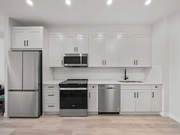 200 E Seton Cir SE #4309, Calgary, AB T3M 3N8
