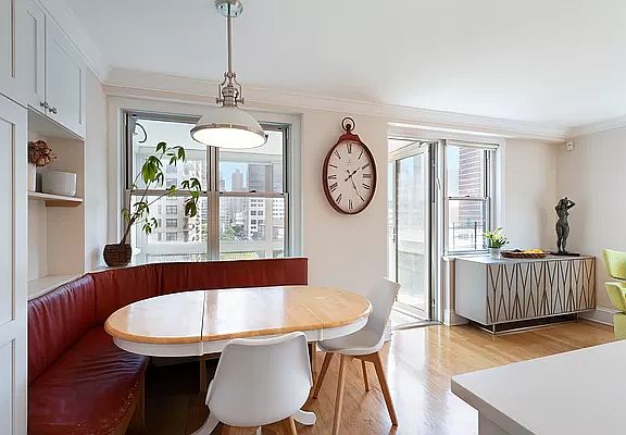 4th image of 303 W 66th St APT 11EE