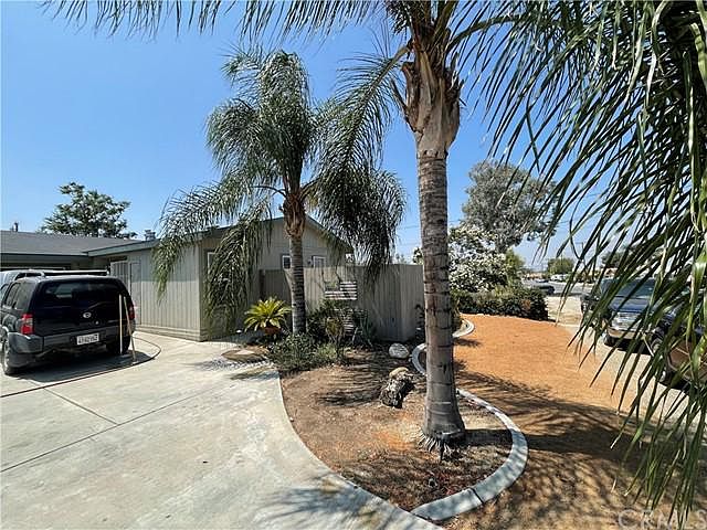 1st image of 2090 Anzio Ave