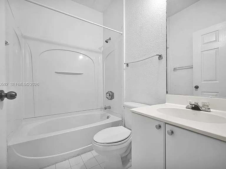 6900 NW 179th St #1041 — Photo 5