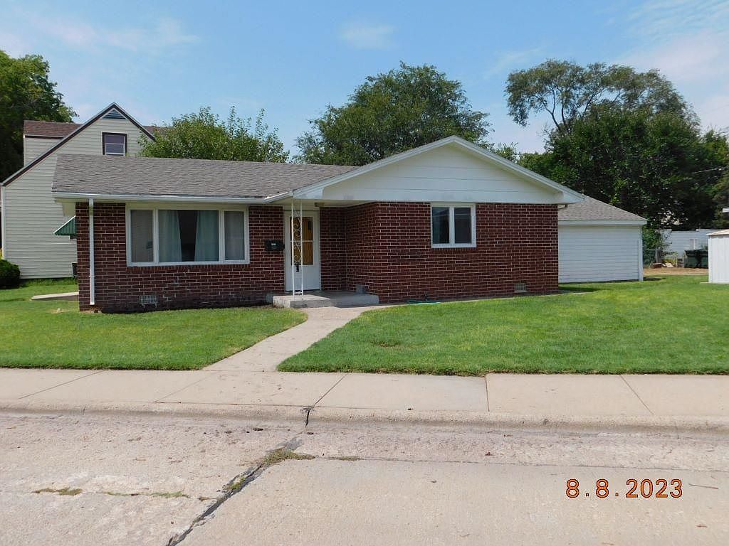 220 James Ave, North Platte, NE 69101 Zillow