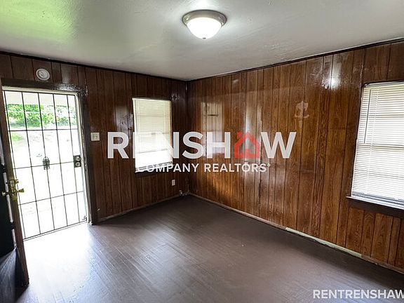 4th image of 1696 Gaither St