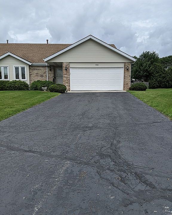 1st image of 908 Brittania Way