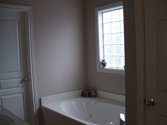 5th image of 5029 Gold Leaf Ln