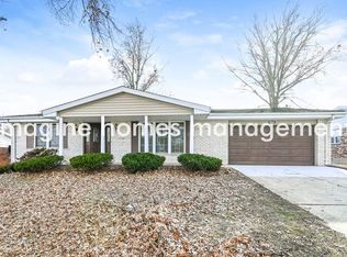 4466 Gemini Dr, Saint Louis, MO 63128