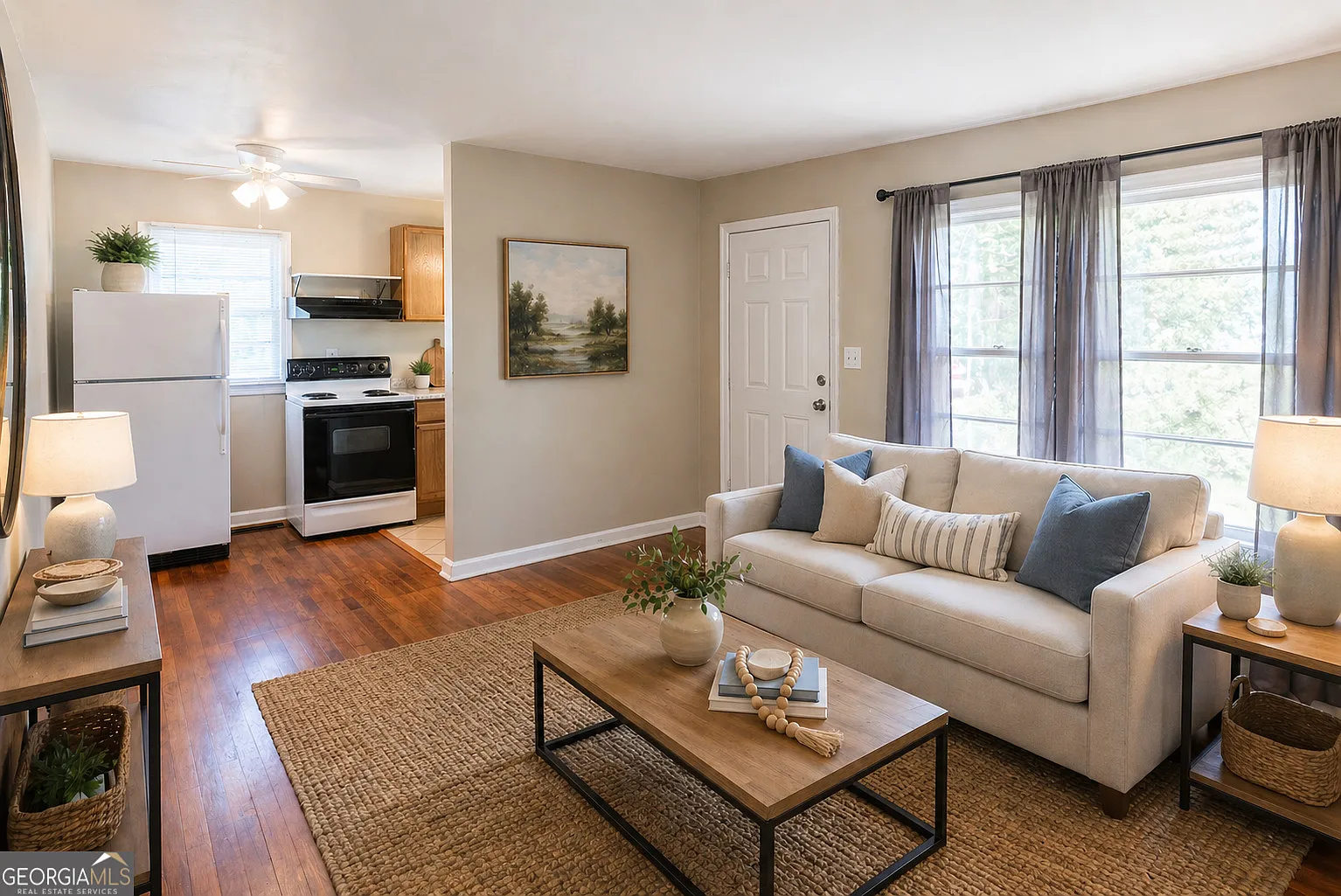 2 bed, 1.0 bath, 676 sqft, $1,125 — Photo 4