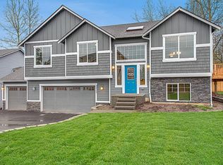 15705 Simonds Rd NE, Kenmore, WA 98028