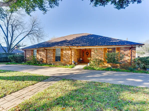 1048 Mill Run Rd, Athens, TX 75751