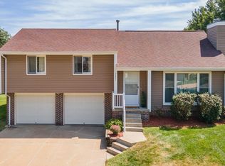 2605 N 131st Cir, Omaha, NE 68164