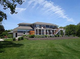 38 Pond View Dr, Little Compton, RI 02837