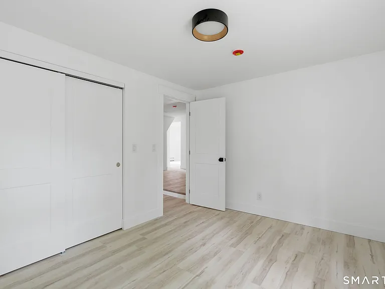 765 Norwich Ave — Photo 28