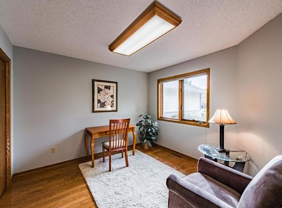 3rd image of 14327 Embassy Way