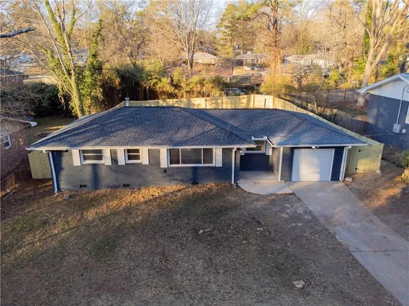 3220 Convair Ln, Decatur, GA 30032