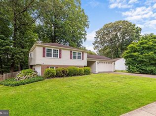 9717 Velilla Rd, Burke, VA 22015