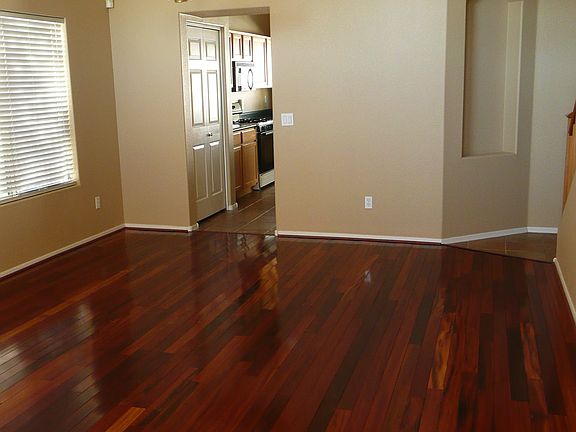 2nd image of 1810 W Brookwood Ct