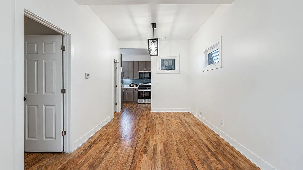 2 bed, 1.0 bath, $2,595 — Photo 4