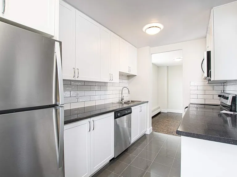 255 Westwood Rd #D408 — Photo 1