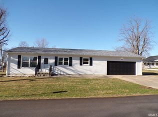 903 N Line St, Loogootee, IN 47553