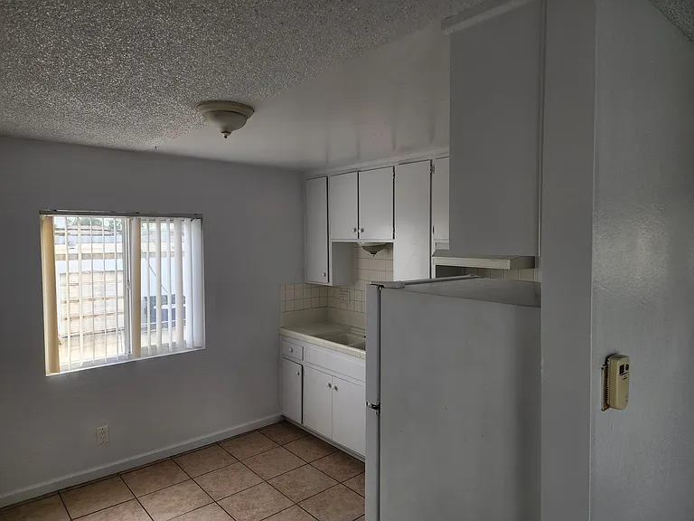 725 Boulevard Ave #G — Photo 6
