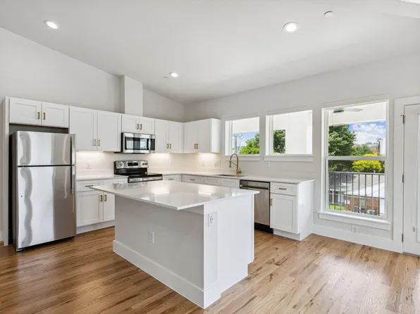 Guest House in Lakewood