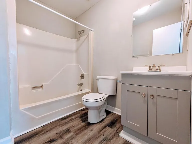 4137 Sunset Ave #14 — Photo 3