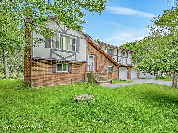 3rd image of 1010 Knollwood Dr