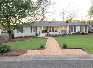 1100 Forest View Ln, Vestavia Hills, AL 35216