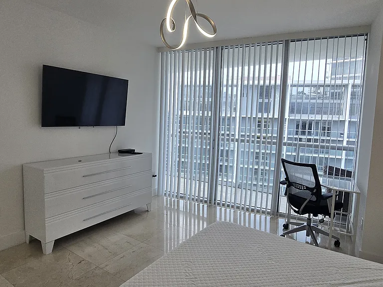 495 Brickell Ave #5310 — Photo 5