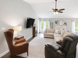 5892 Stonebridge Cir APT 301, Milford, OH 45150