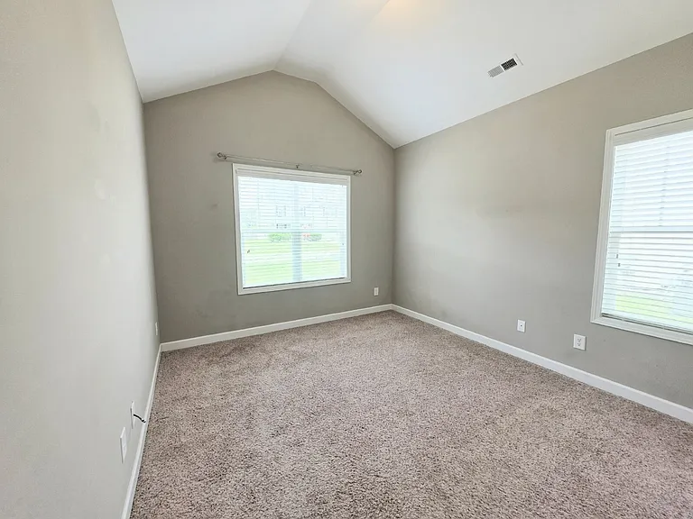 2229 Andalusian Dr — Photo 19