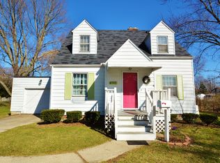 4702 Jefferson Ave, Midland, MI 48640
