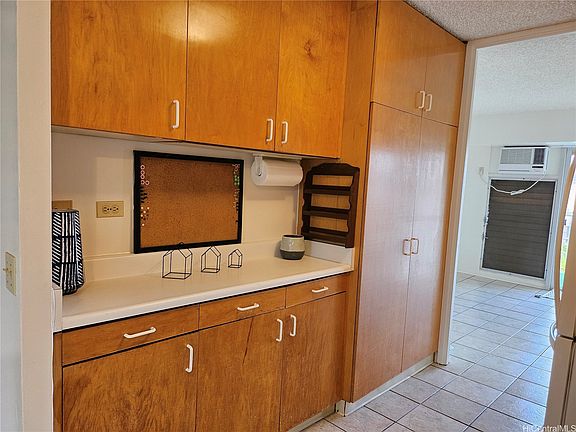 3rd image of 1516 Ward Ave APT 701