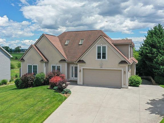 2nd image of 5529 Sagefield Dr