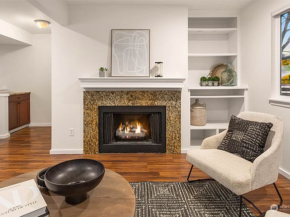 4th image of 9927 NE 144th Lane #307